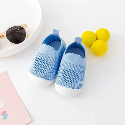 Soft, non-slip toddler shoes