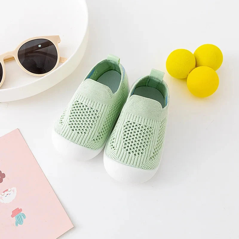Soft, non-slip toddler shoes