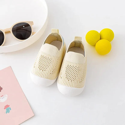 Soft, non-slip toddler shoes